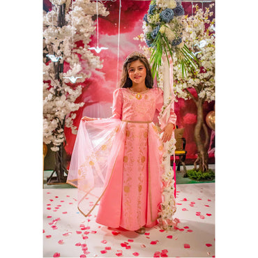 زي تنكري بريستيج باللون الذهبي على شكل شخصية أميرة ديزني أورورا