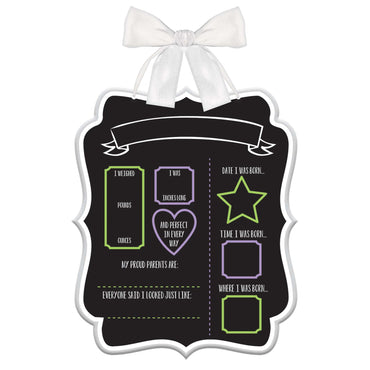 لافتة معلّمات المولود بفيونكة معلقة لحفلات استقبال المولود الجديد - Party Centre